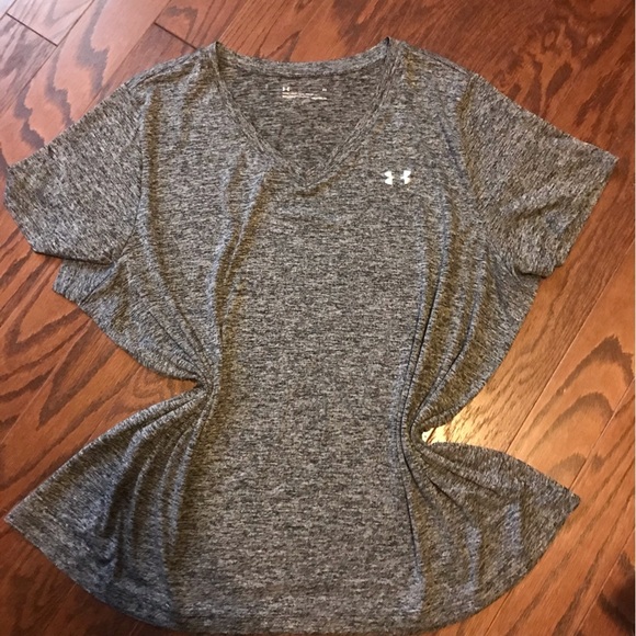 Under Armour Tops - Under amour v cut dri fit shirt